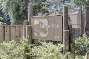 Cypress Point Dr-045