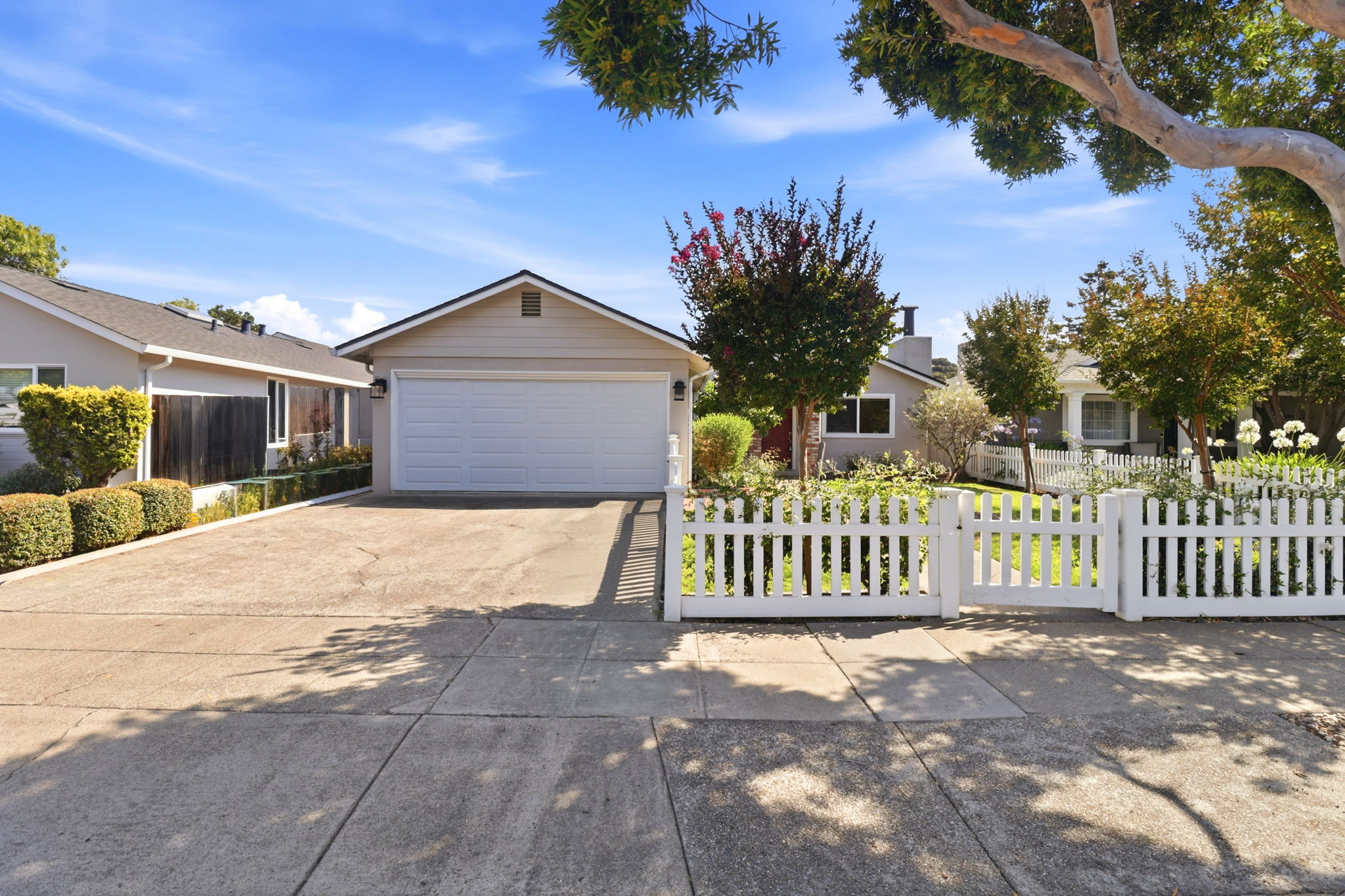 002_F8_505 Hiller St Belmont,