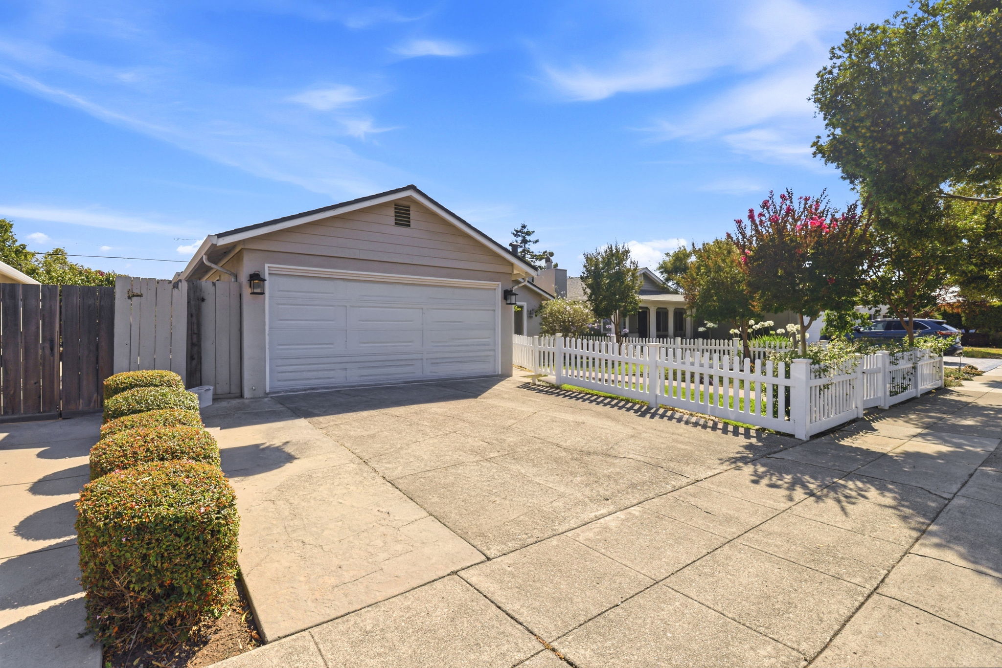 003_F8_505 Hiller St Belmont,