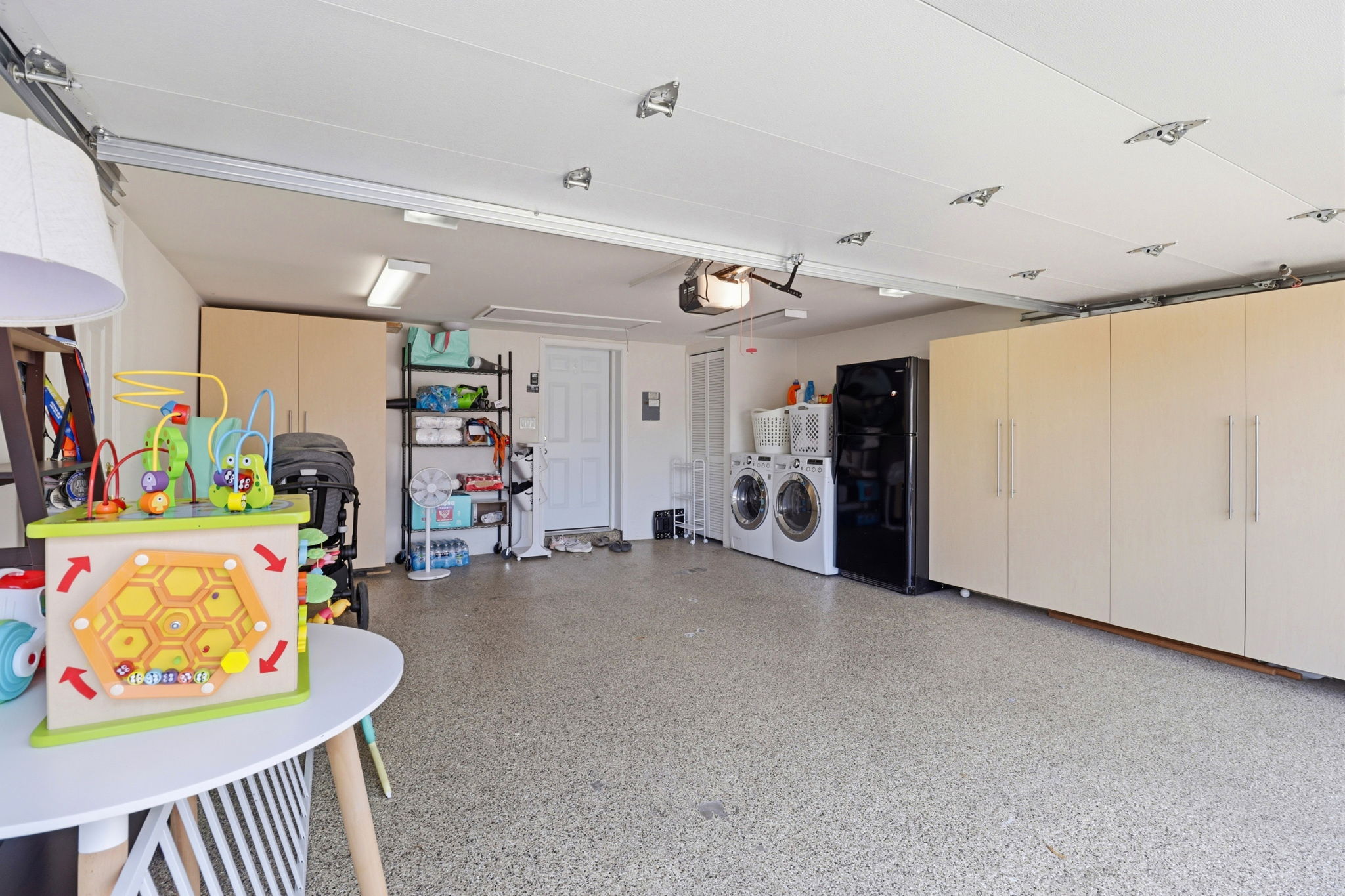 041_F8_505 Hiller St Belmont,
