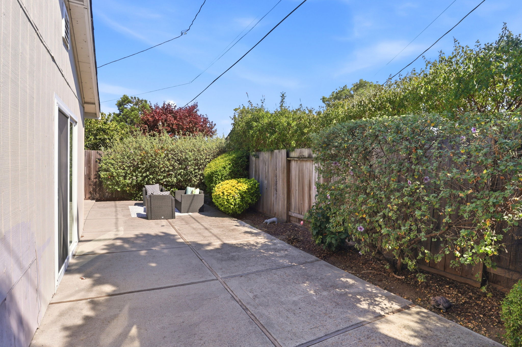 044_F8_505 Hiller St Belmont,