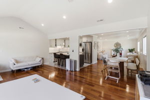 014_F8_505 Hiller St Belmont,