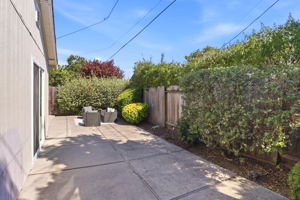 044_F8_505 Hiller St Belmont,