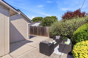 045_F8_505 Hiller St Belmont,