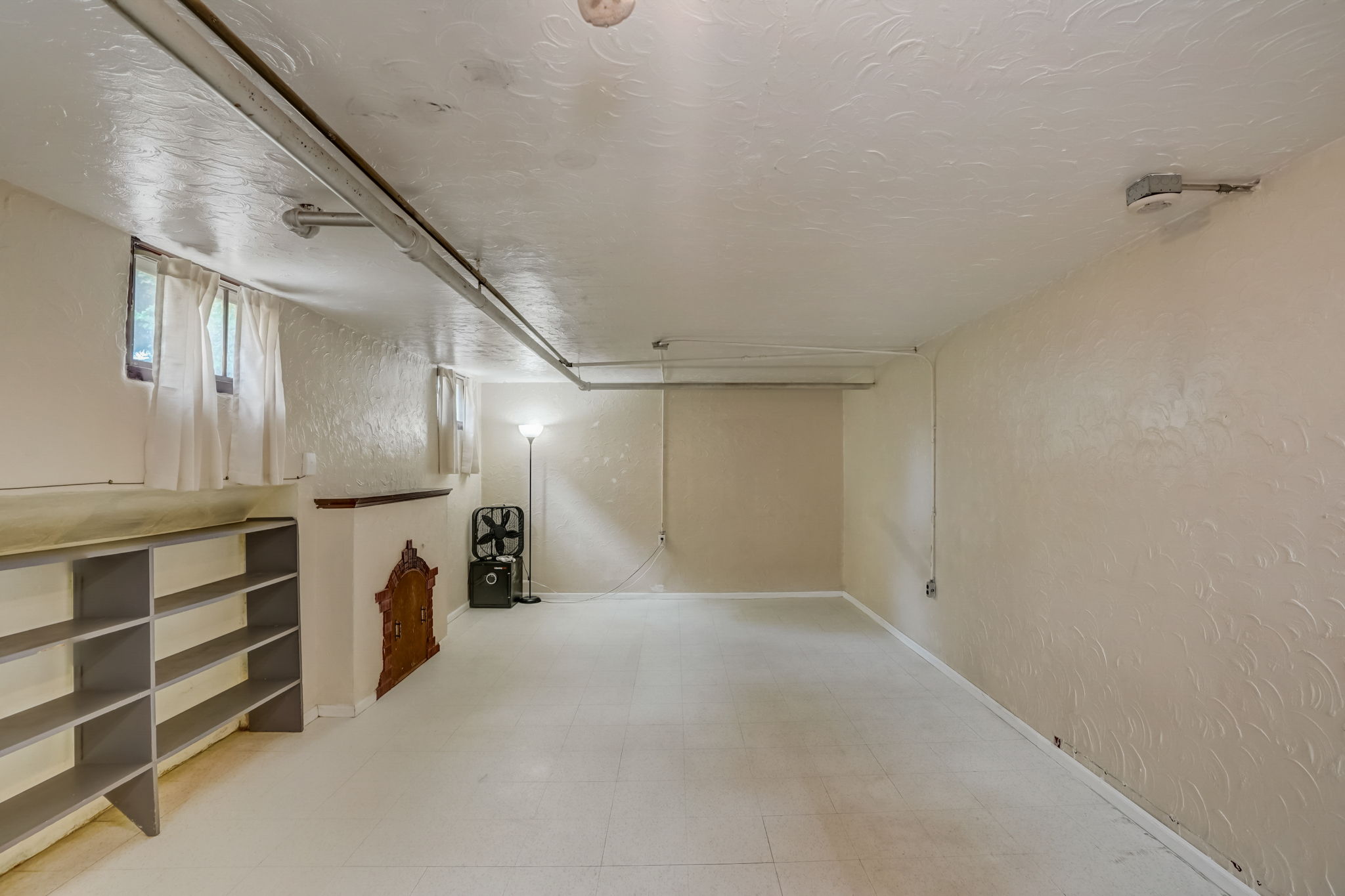 Locust Street-058