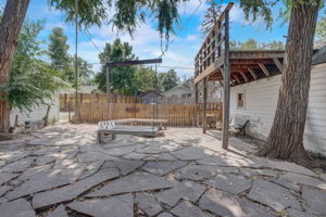 Locust Street-073