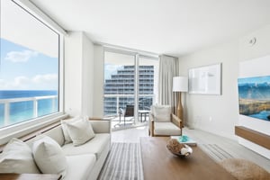 N Fort Lauderdale Beach Blvd 1709-007.jpg