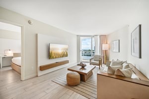 N Fort Lauderdale Beach Blvd 813-003.jpg
