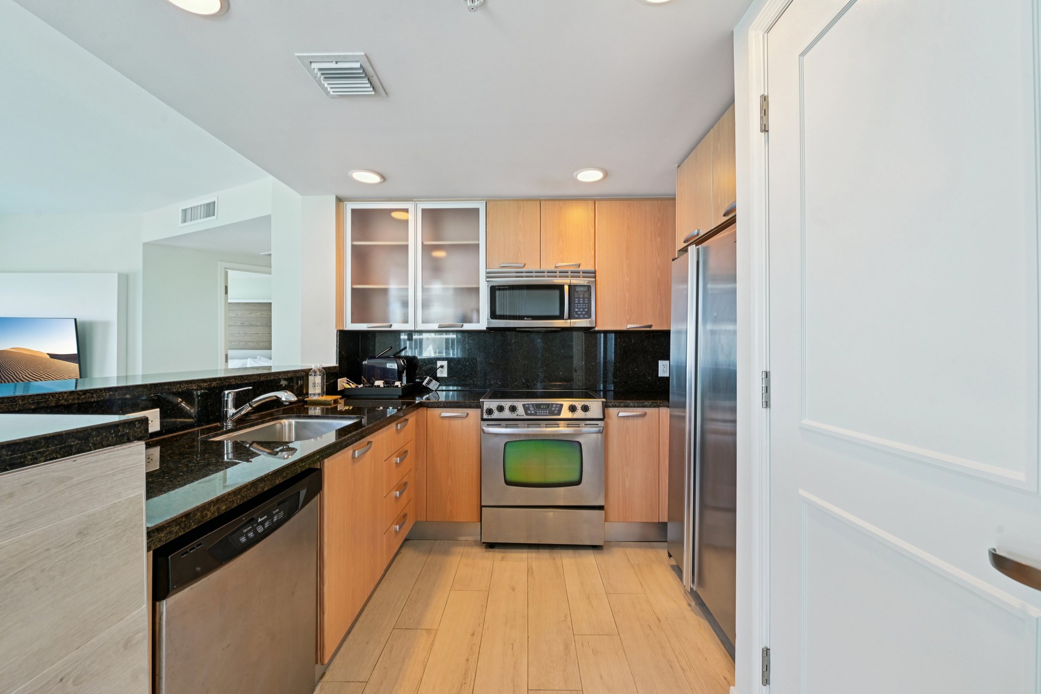 N Fort Lauderdale Beach Blvd 818-S2903-010.jpg