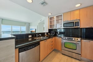 N Fort Lauderdale Beach Blvd 818-S2903-011.jpg