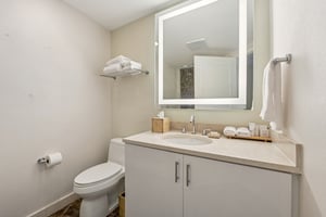 N Fort Lauderdale Beach Blvd 818-S2903-026.jpg