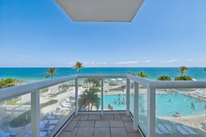 N Fort Lauderdale Beach Blvd 818-S2903-033.jpg