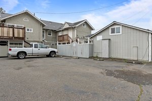  Photo 35