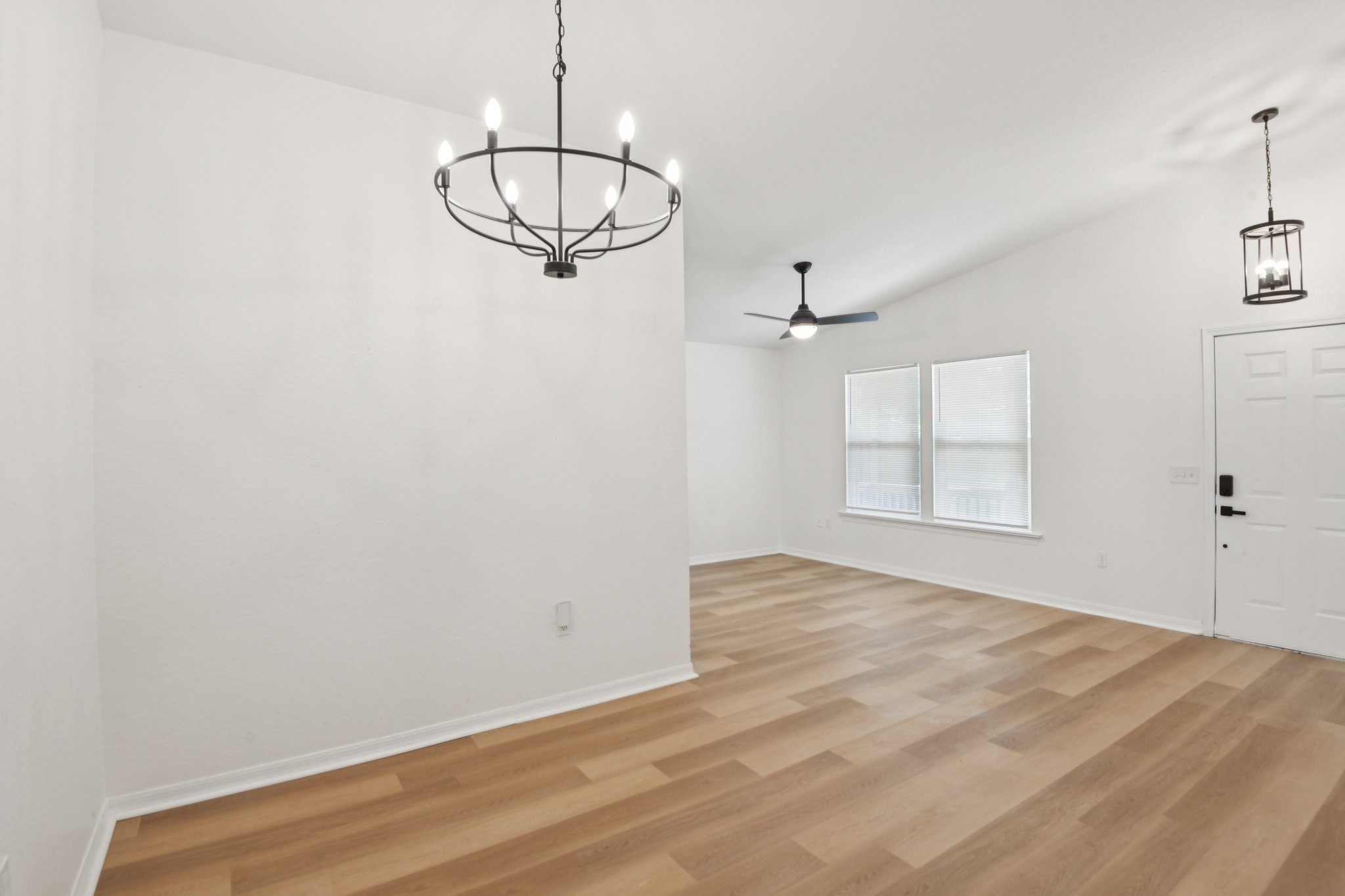 Petteway Dr-S0704-011.jpg