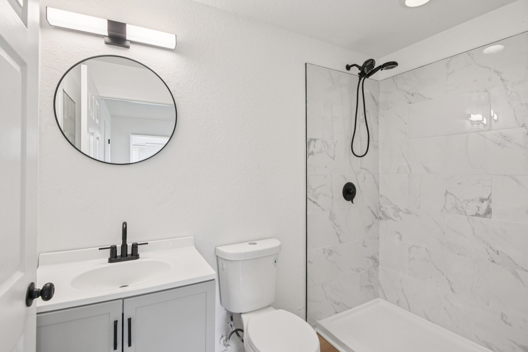 Petteway Dr-S0704-025.jpg