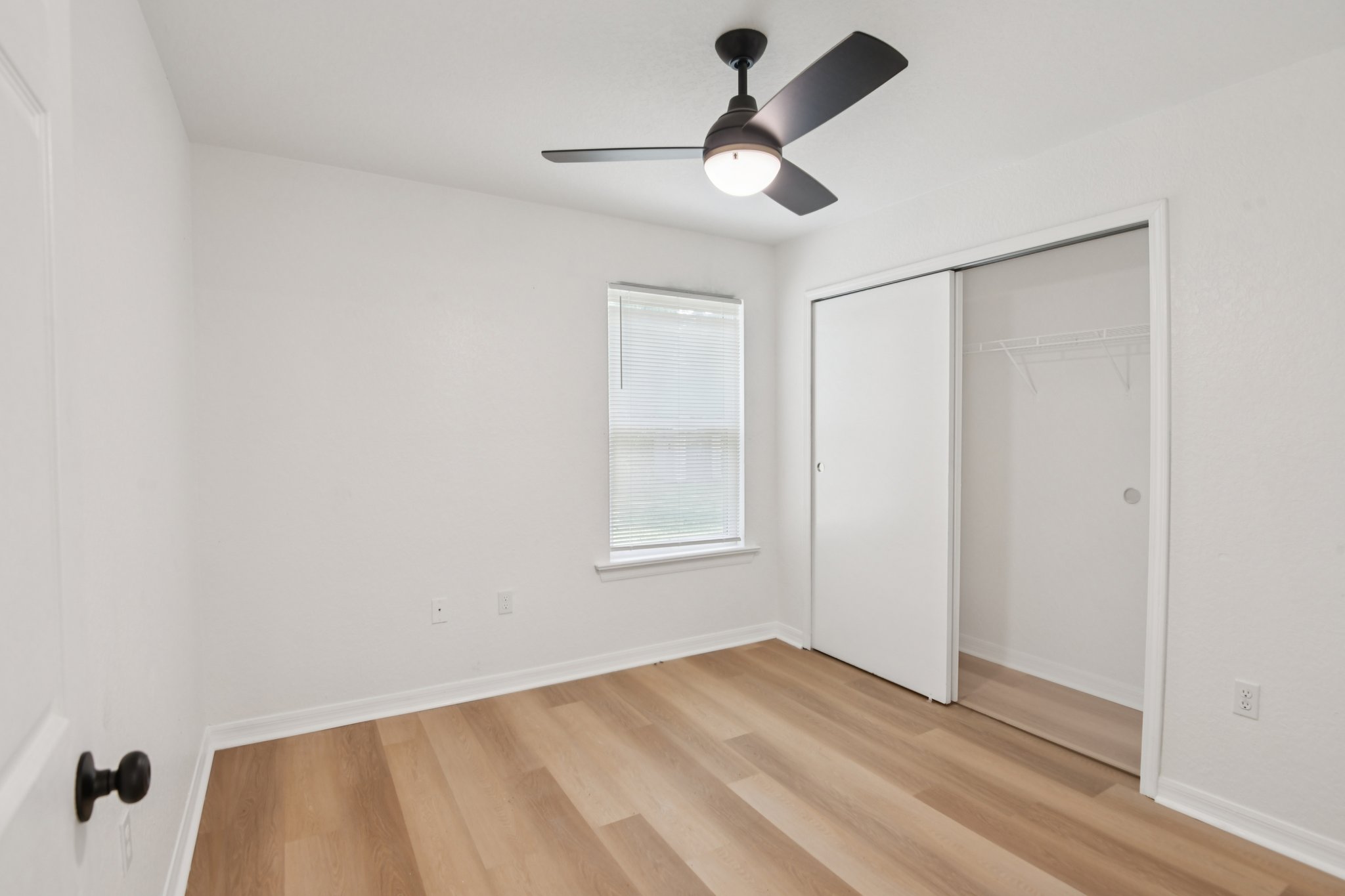 Petteway Dr-S0704-028.jpg