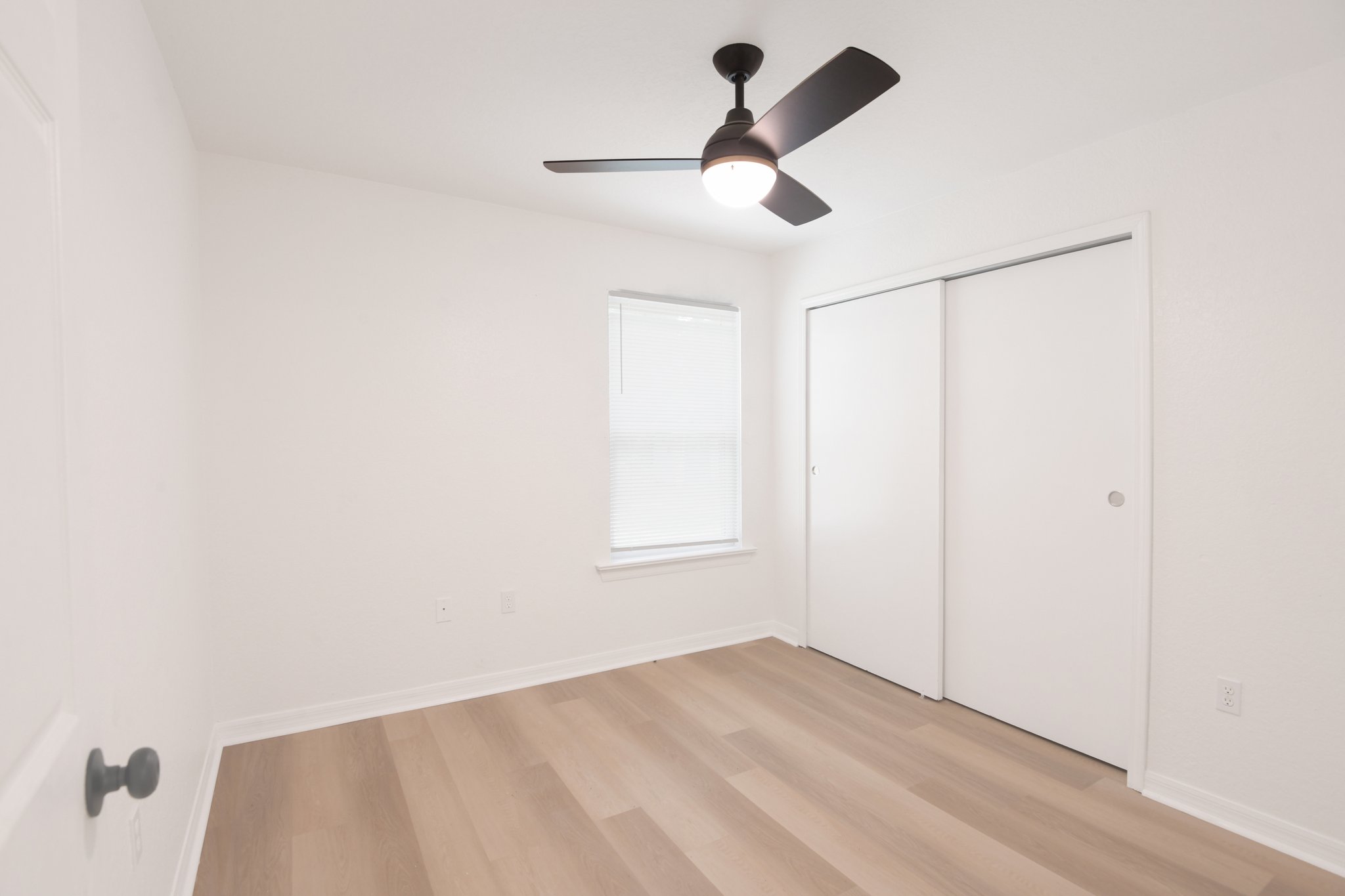 Petteway Dr-S0704-029.jpg