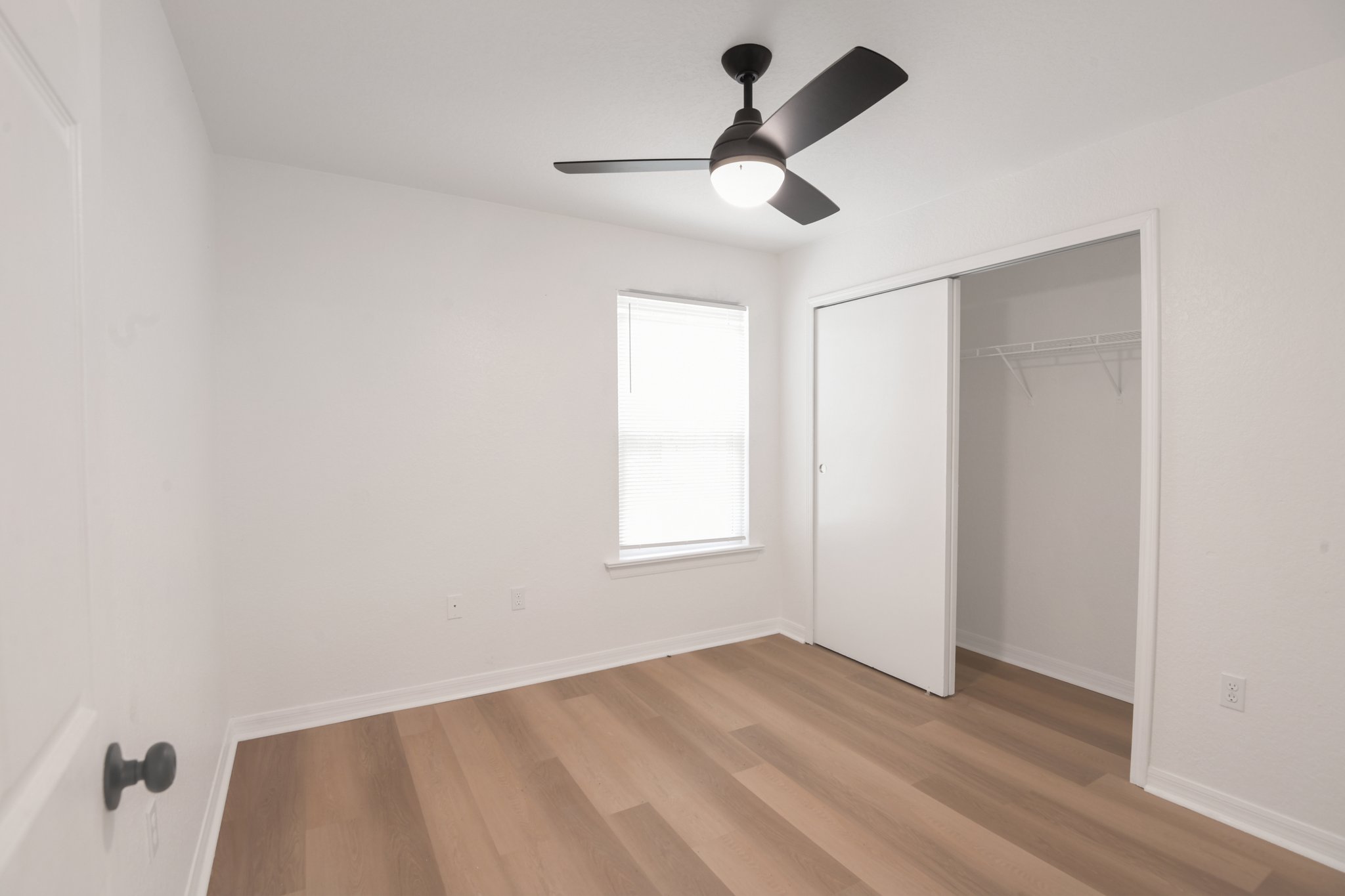 Petteway Dr-S0704-030.jpg