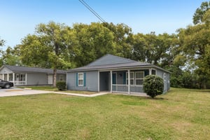 Petteway Dr-S0704-004.jpg