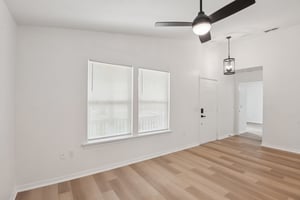 Petteway Dr-S0704-009.jpg