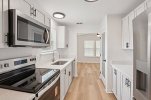 Petteway Dr-S0704-018.jpg