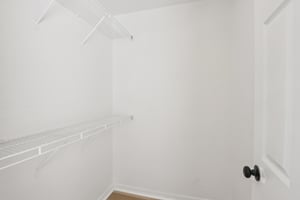 Petteway Dr-S0704-026.jpg