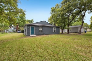 Petteway Dr-S0704-036.jpg