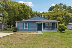 Petteway Dr-S1005-003.jpg