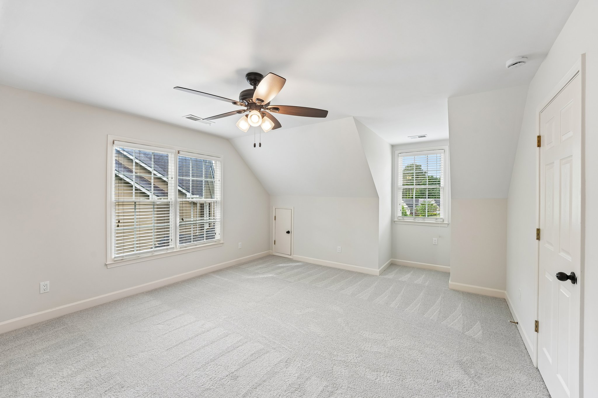 Pinnacle Ct-S3004-049.jpg