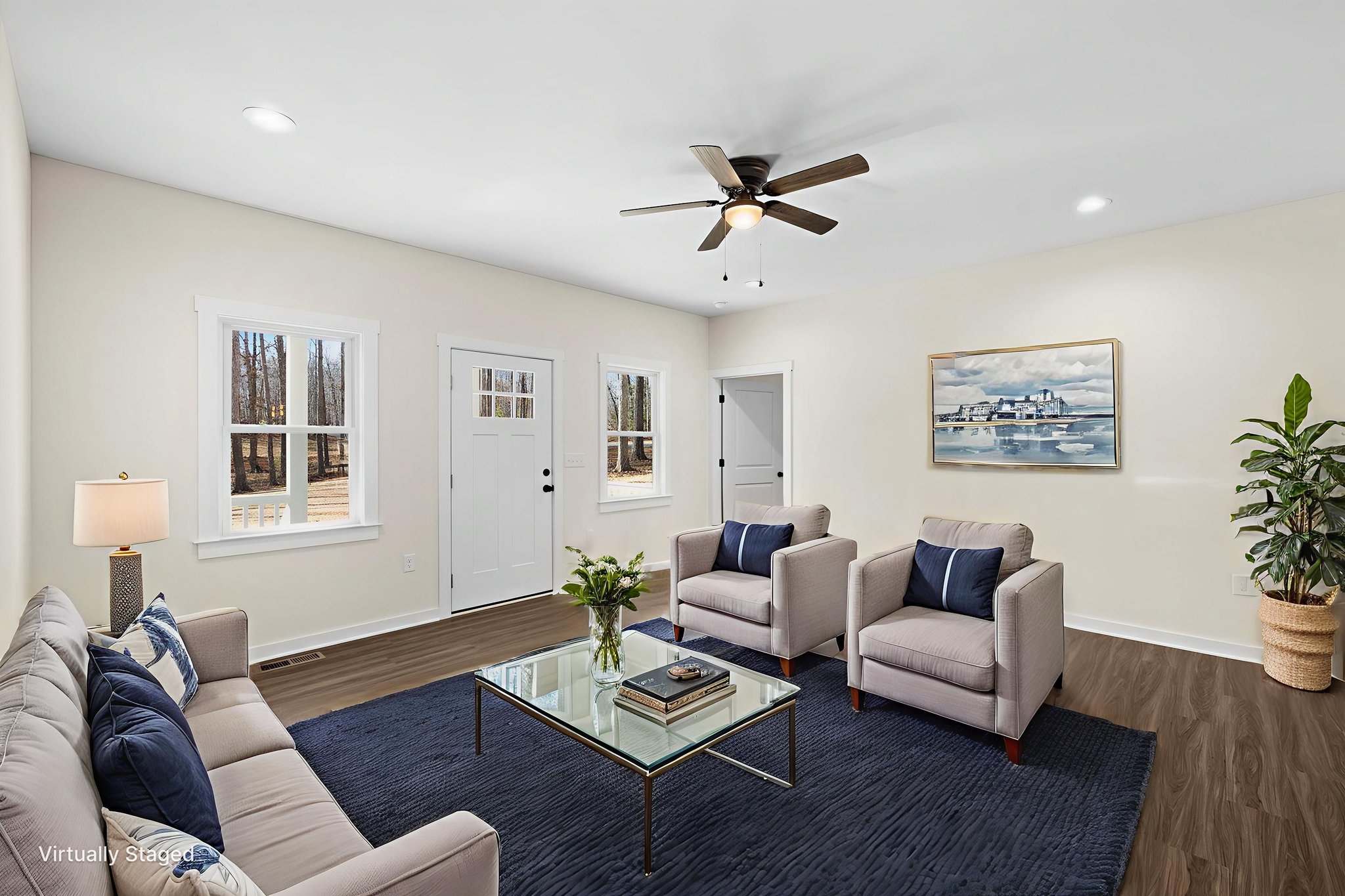 6K1A5602 virtually staged.jpeg