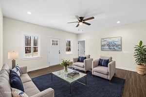 6K1A5602 virtually staged.jpeg