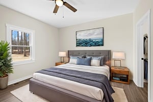 6K1A5671 virtually staged.jpeg