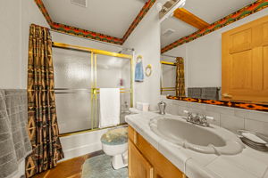  Photo 31