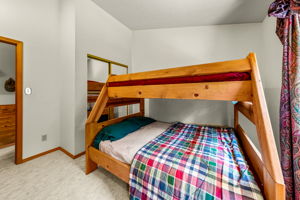  Photo 37