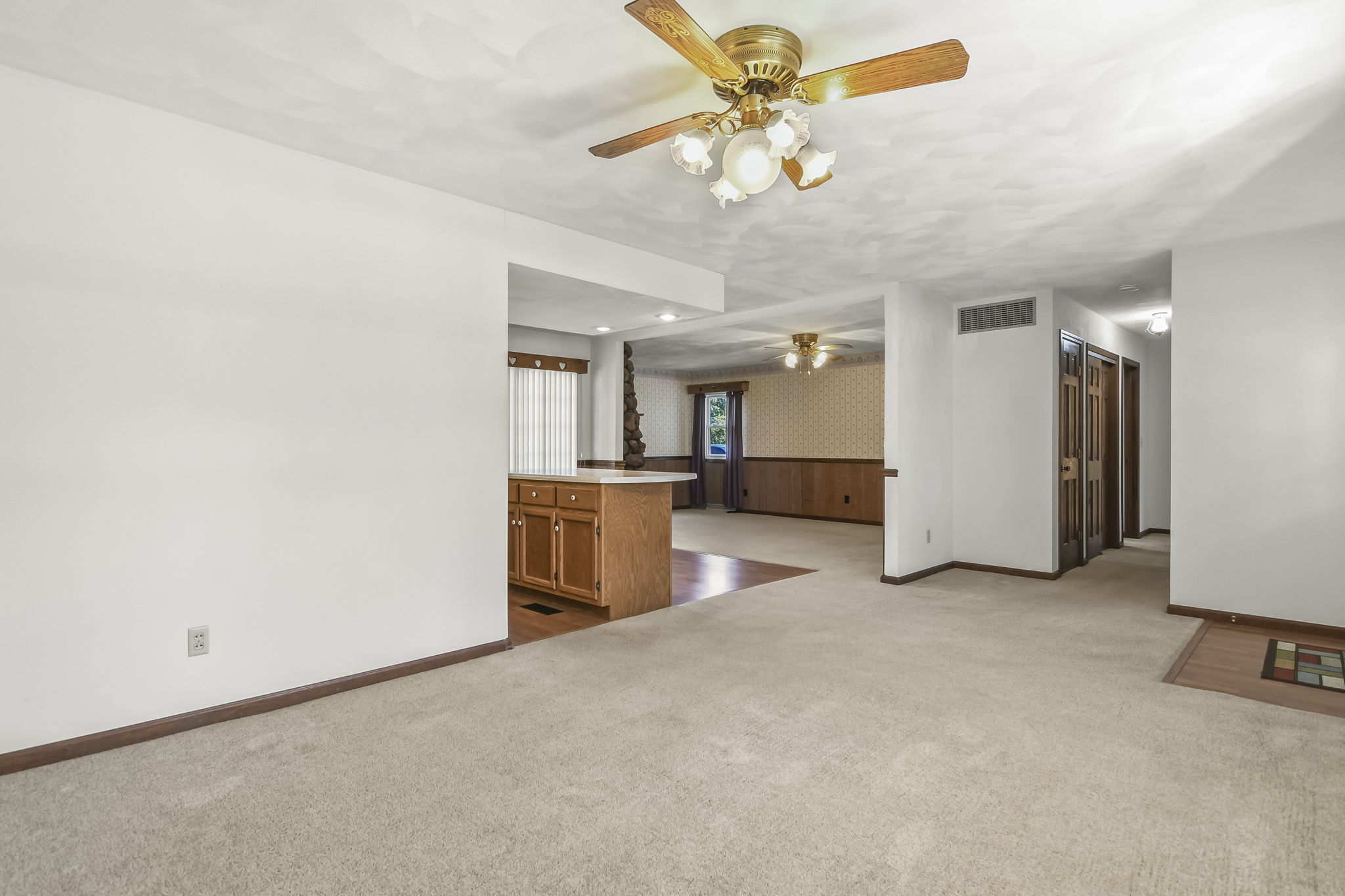 505 Red Bud Ln, Auburn, IL 62615 Design Eyes Photography