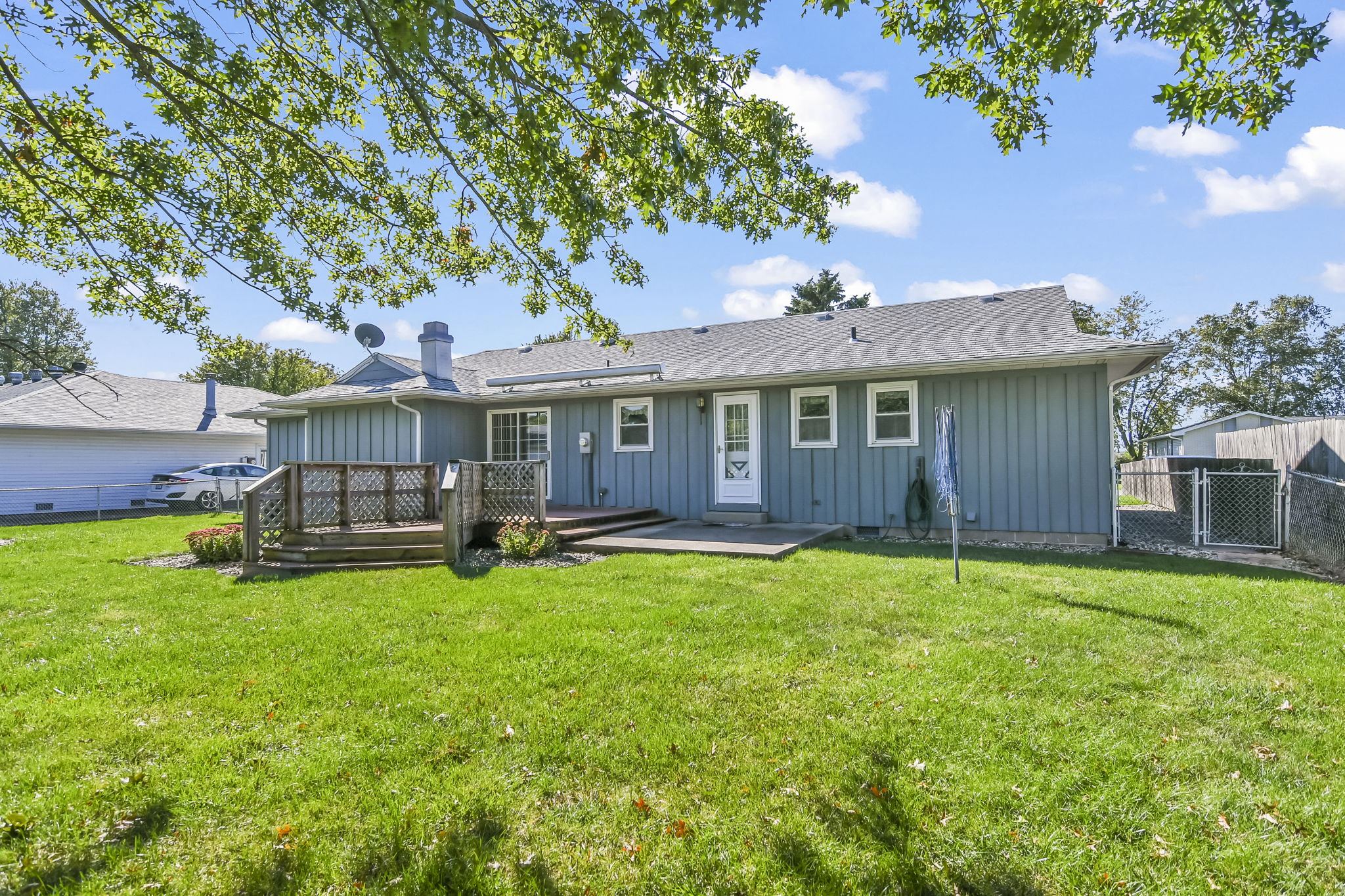 505 Red Bud Ln, Auburn, IL 62615 Design Eyes Photography