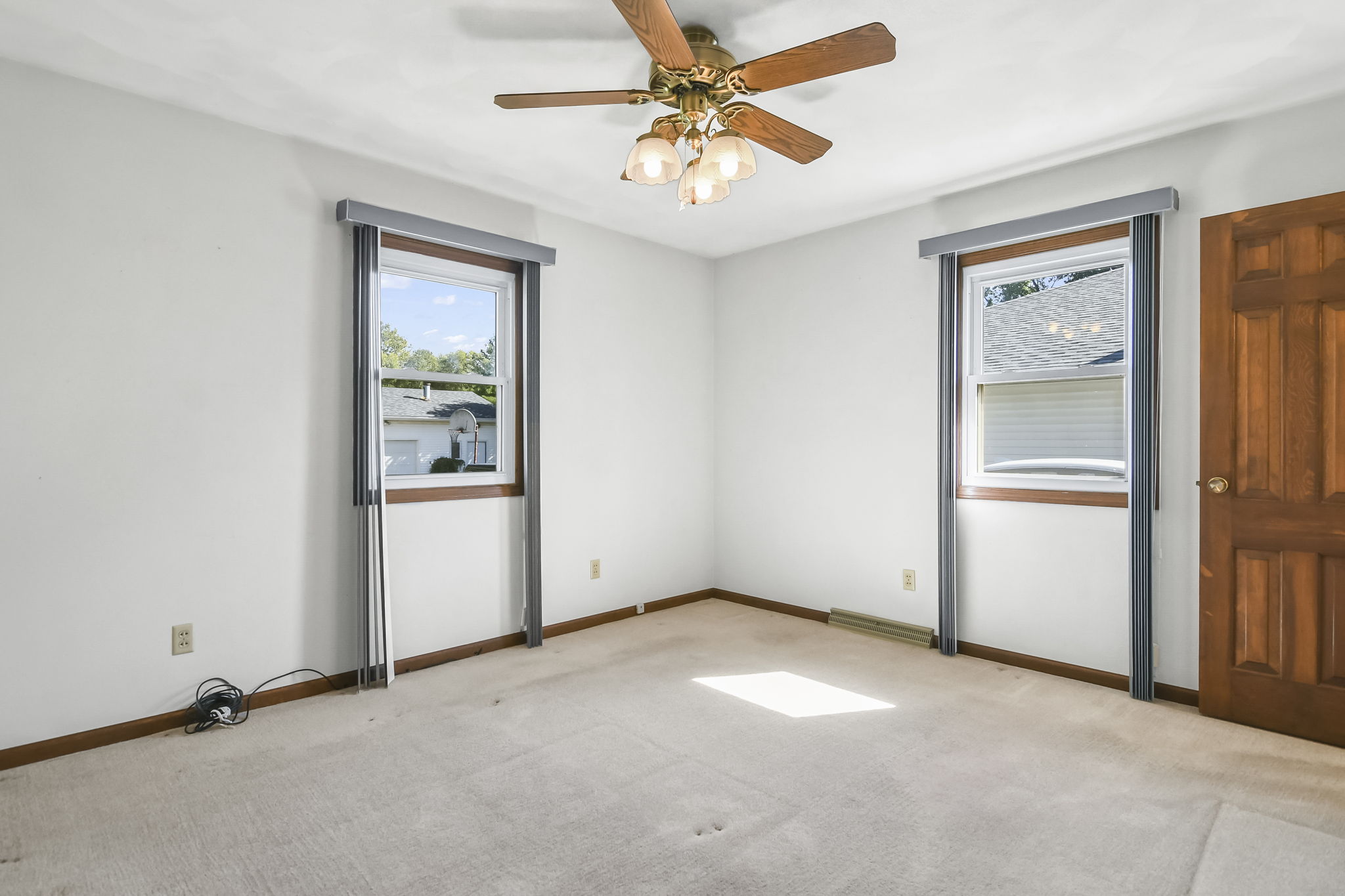 505 Red Bud Ln, Auburn, IL 62615 Design Eyes Photography