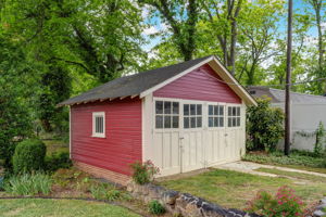 Detached Garage