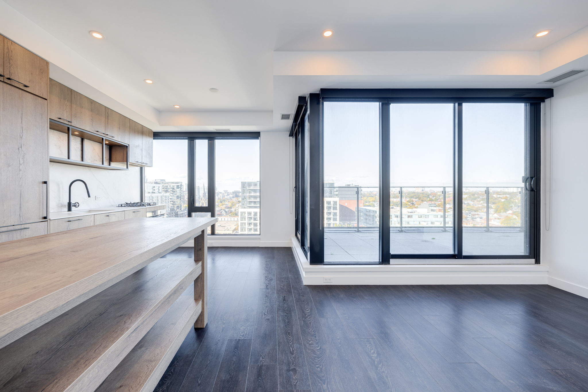 Toronto property showcase — delivered property photograph 8