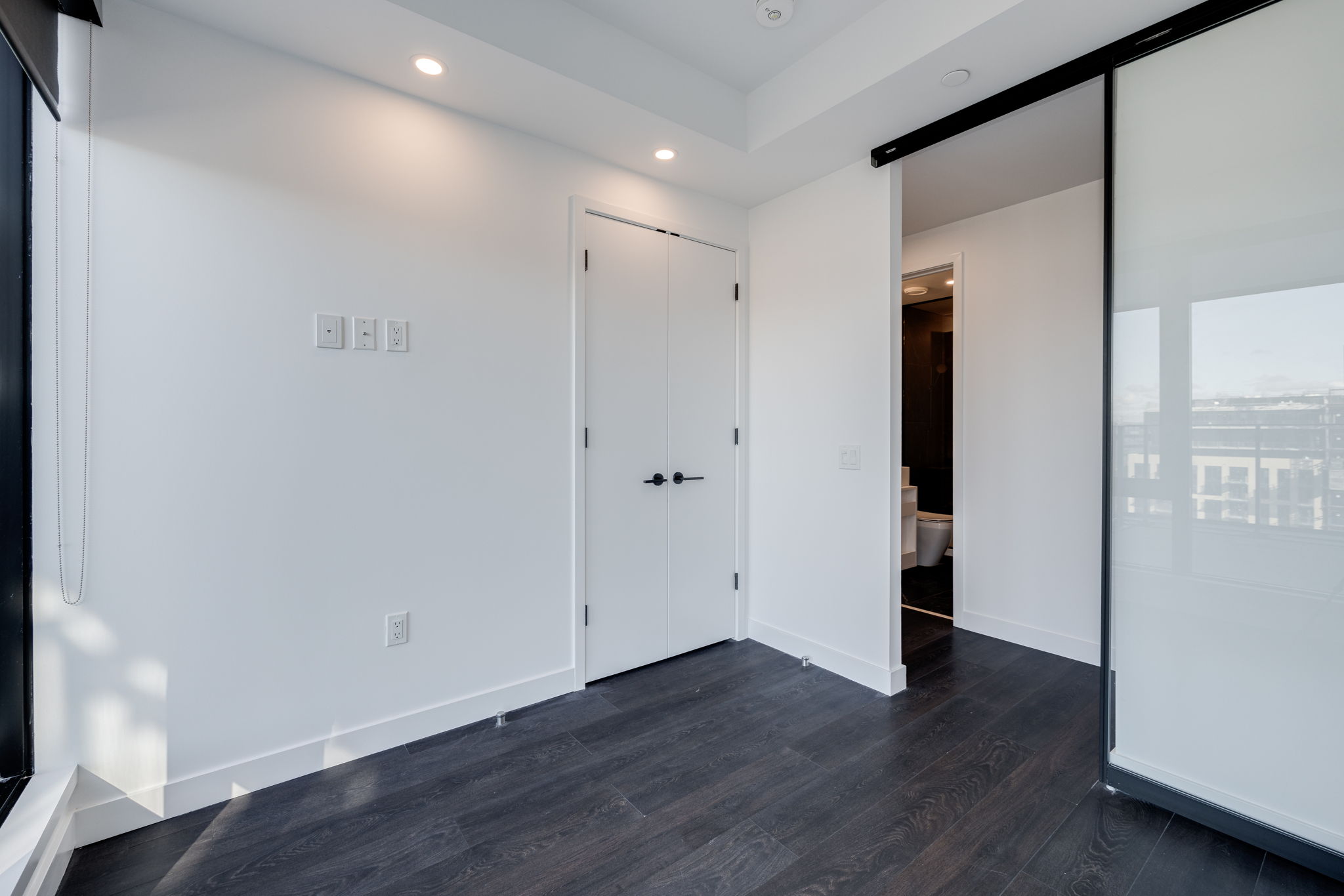 Toronto property showcase — delivered property photograph 19