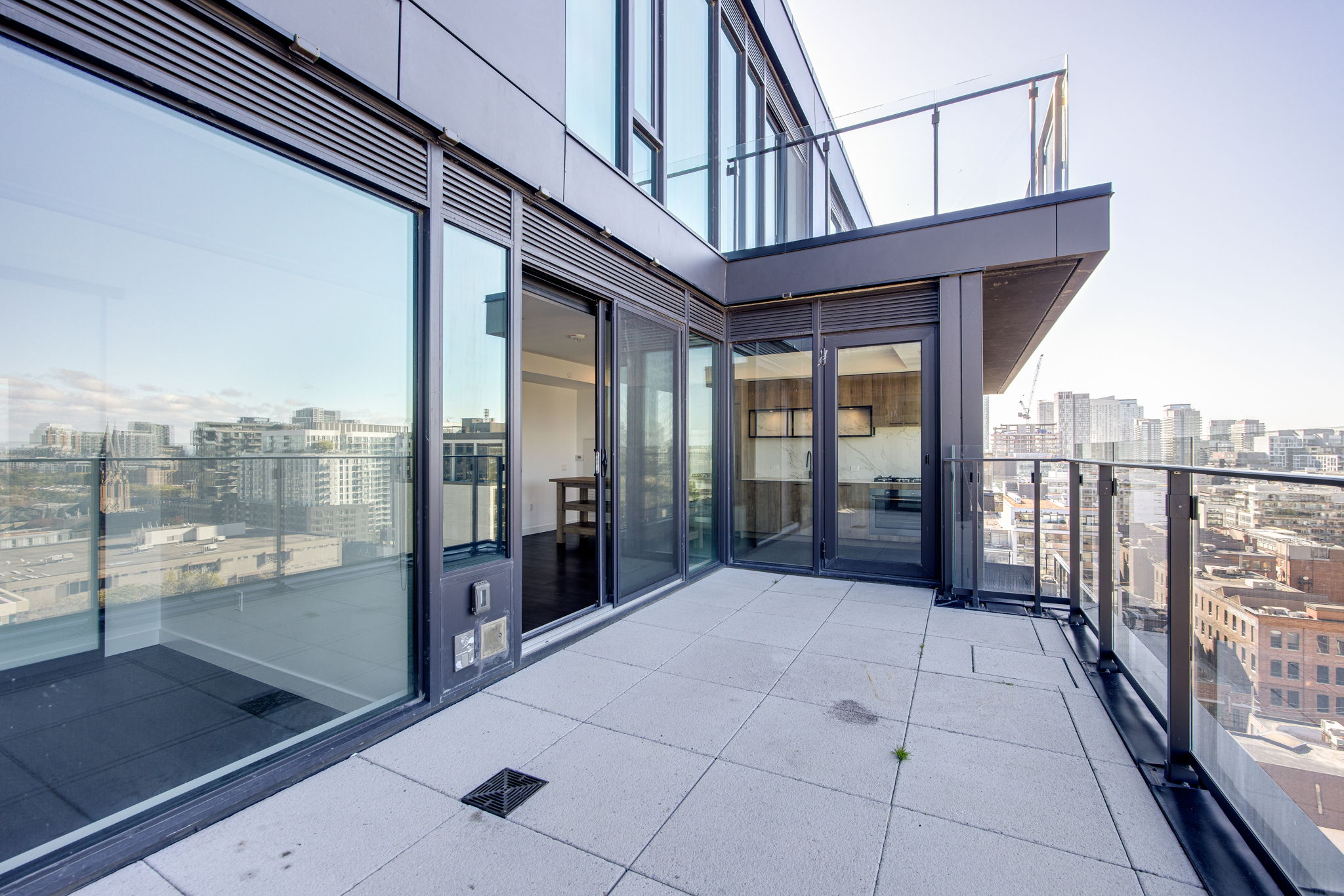 Toronto property showcase — delivered property photograph 34