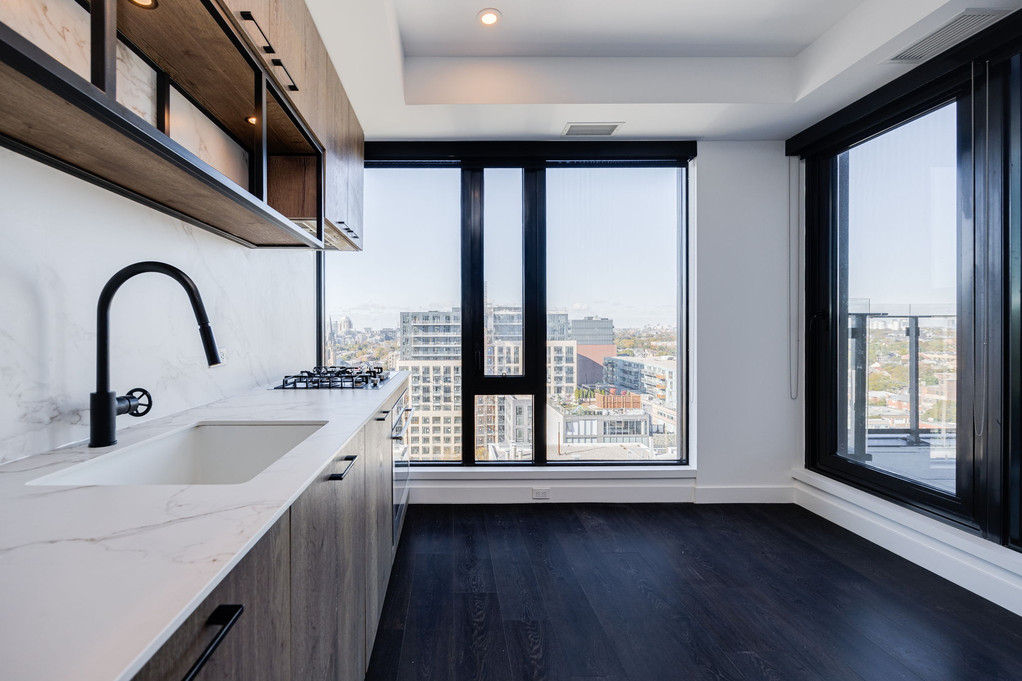 Toronto property showcase — delivered property photograph 14