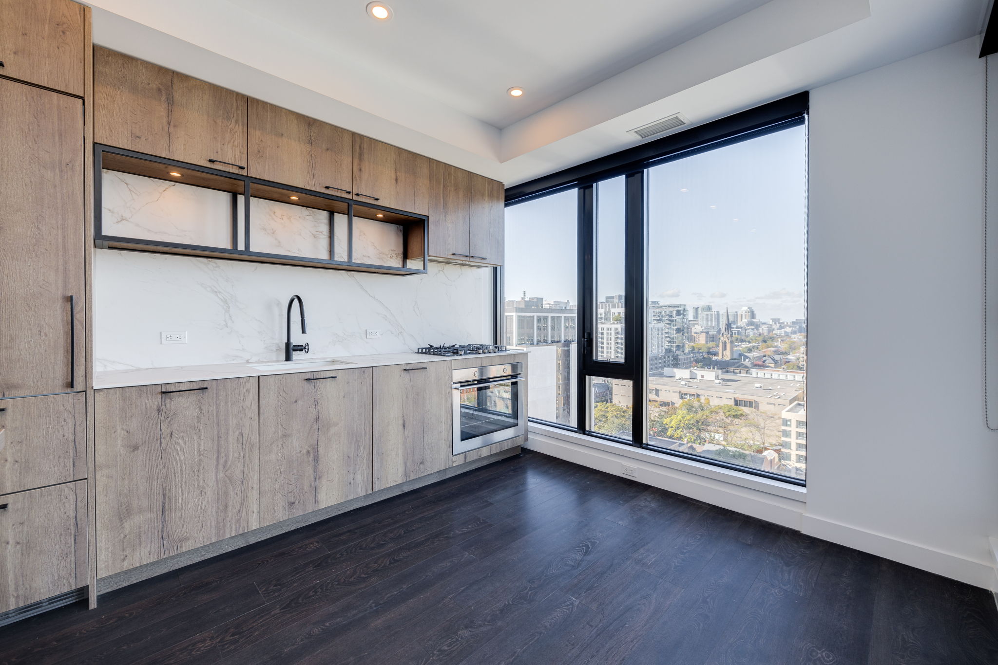 Toronto property showcase — delivered property photograph 13