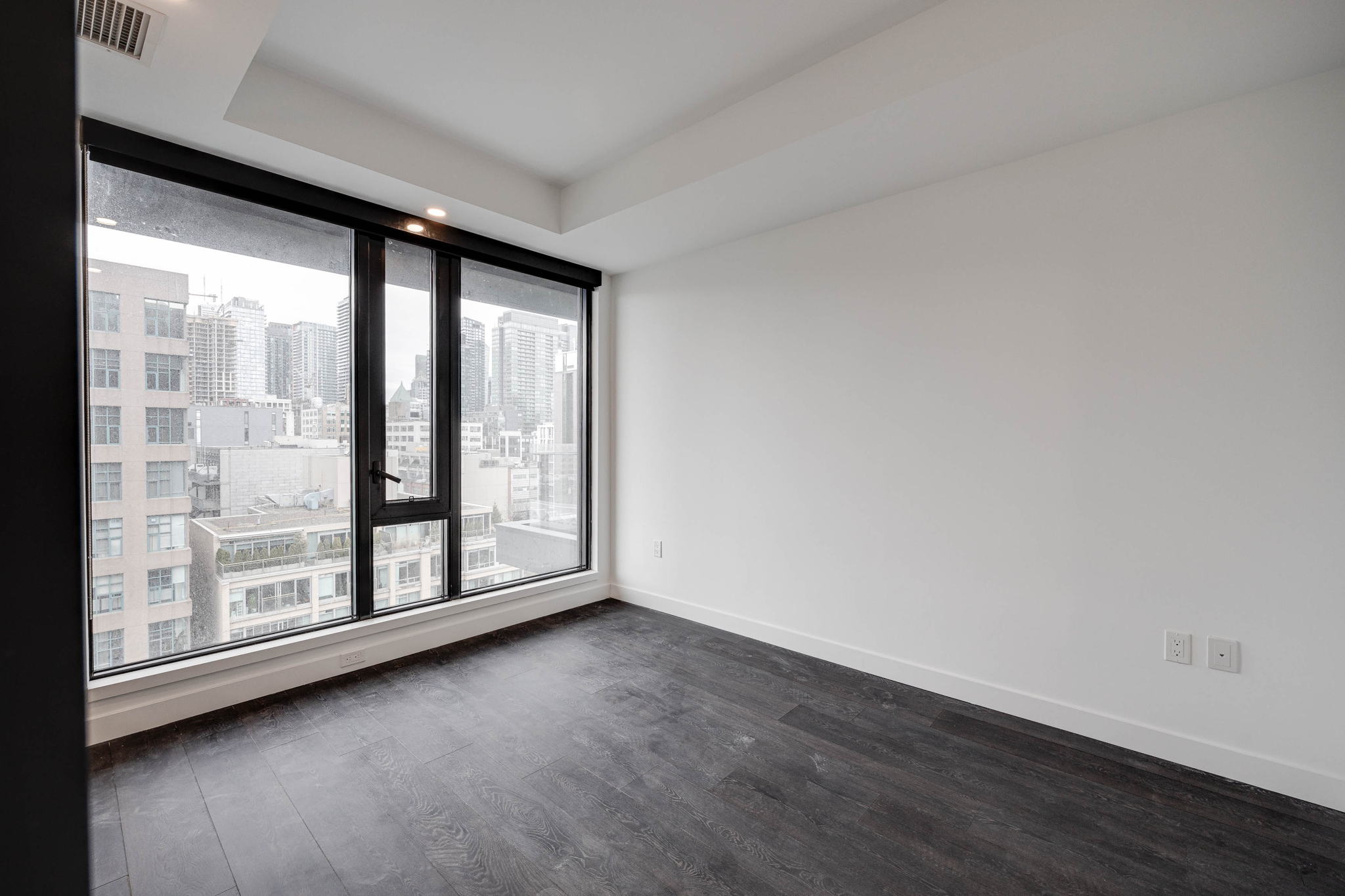 Toronto property showcase — delivered property photograph 15