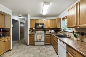 505 Sundisk Dr, Loveland, CO 80538, USA Photo 11
