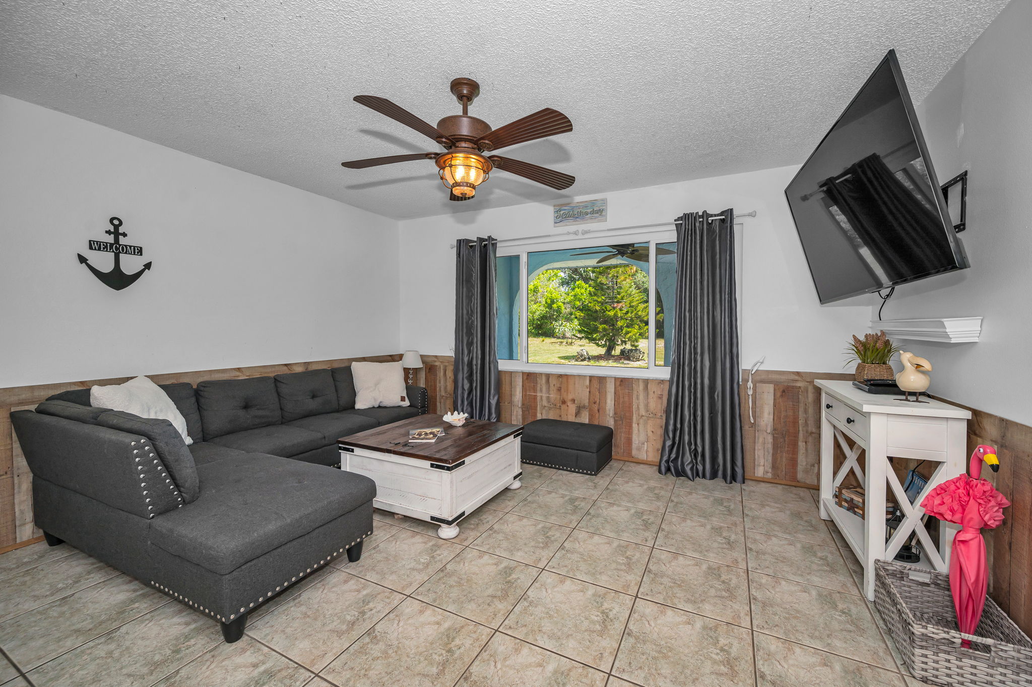 Living Room2