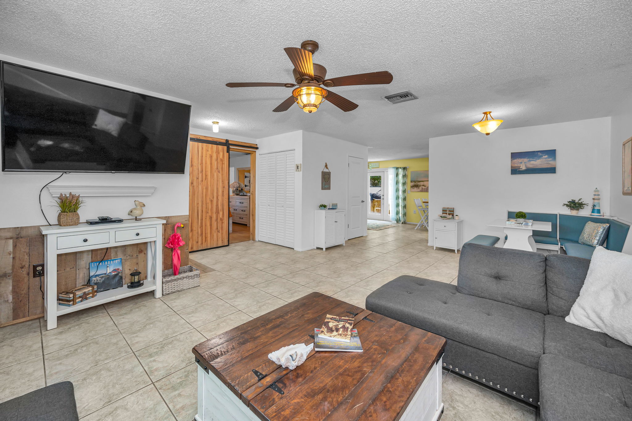 Living Room34
