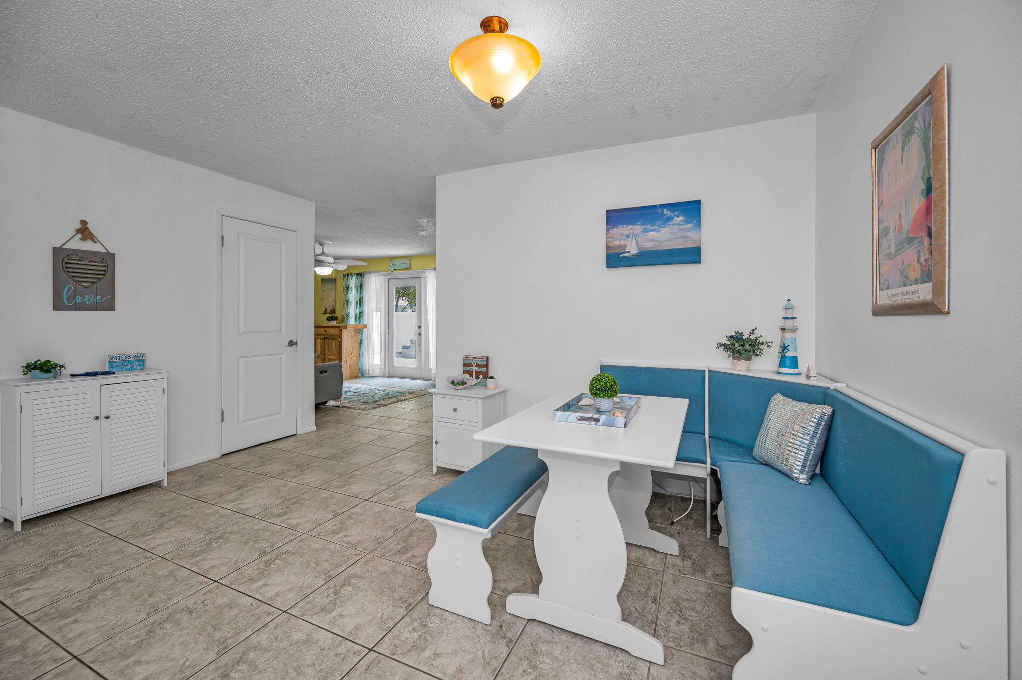Dining Room3