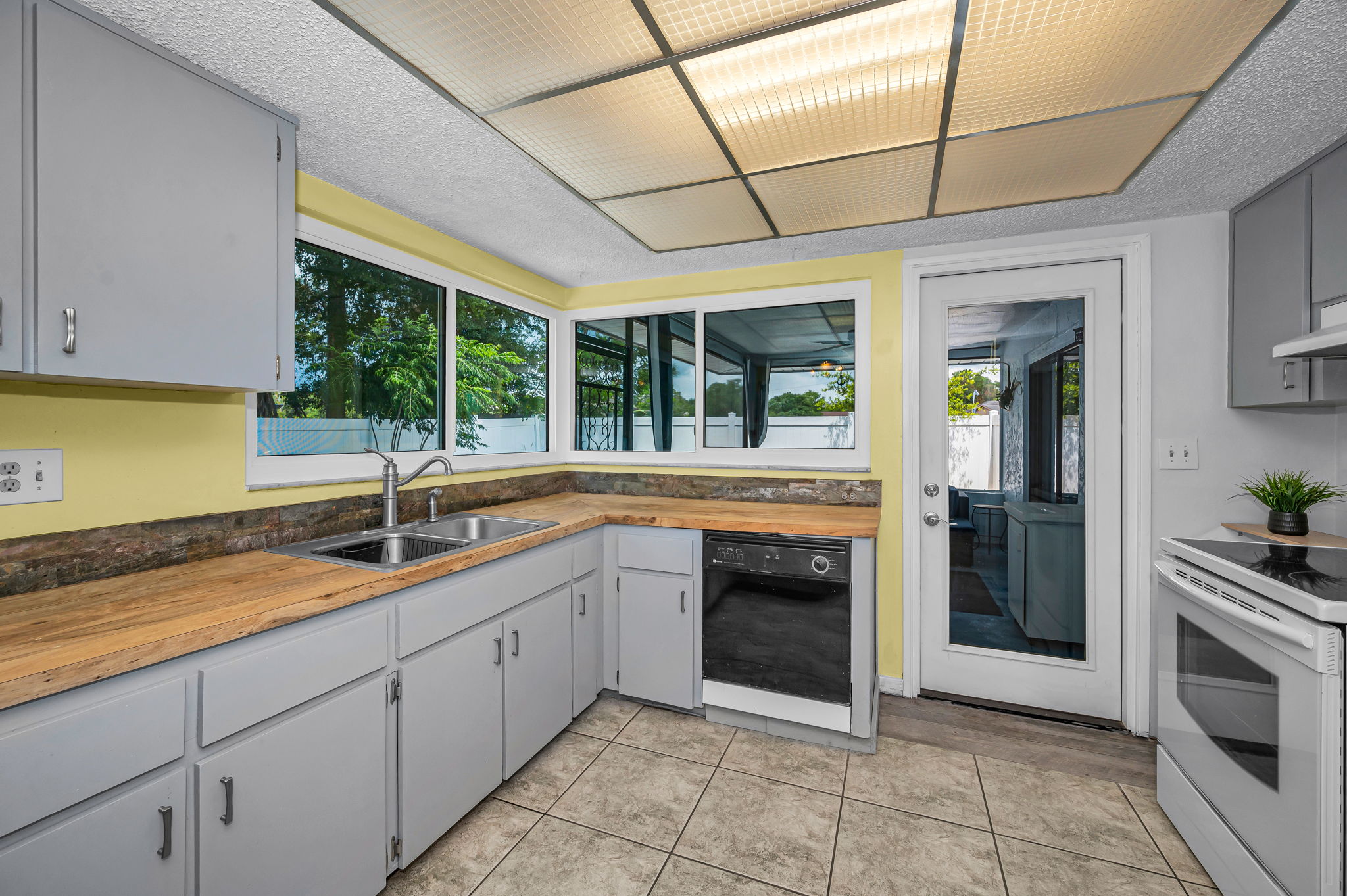 Kitchen2