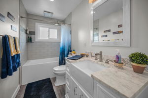 Bathroom2